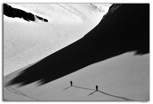 GW0233.Skifahrer auf dem Weg zum Ewigschneefäld