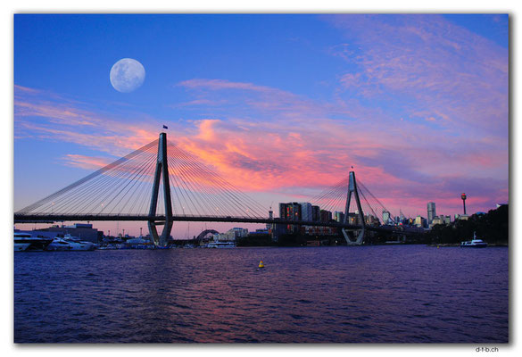 AU1707.Sydney.Glebe Point.ANZAC Bridge