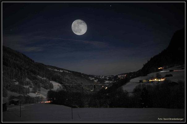 A0316.Klosters Dorf mit Mond