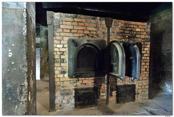 PL013.Auschwitz.Krematorium