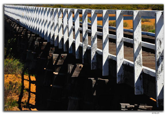 AU0395.Carnarvon,Former Tramway bridge