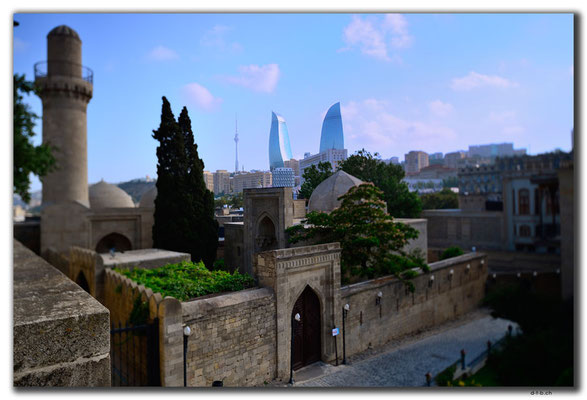 AZ047.Baku.Shirvanshahs Palace