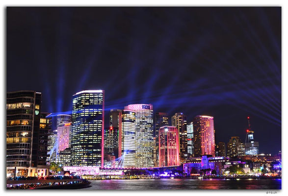 AU1568.Sydney.Vivid.Harbour