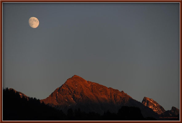 A0417.Mond über Wisshorn.Klosters.CH