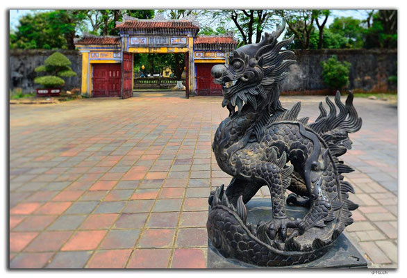VN0159.Hue.Citadel.Royal Theater