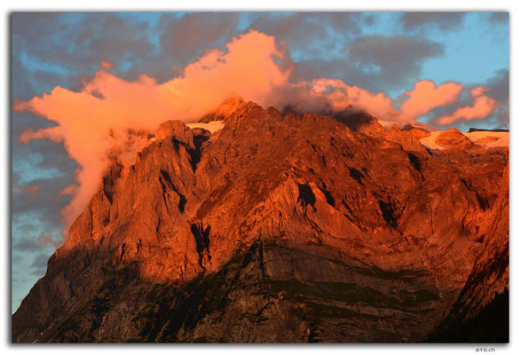 GW0460.Wetterhorn mit Abendwolken