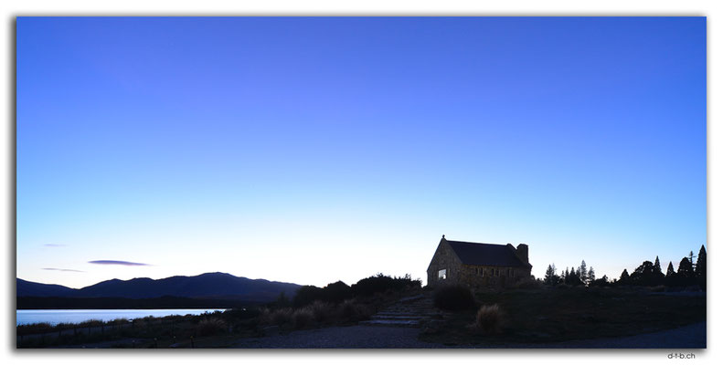 NZ0782.Lake Tekapo.Church of the good Shepherd at Full Moon