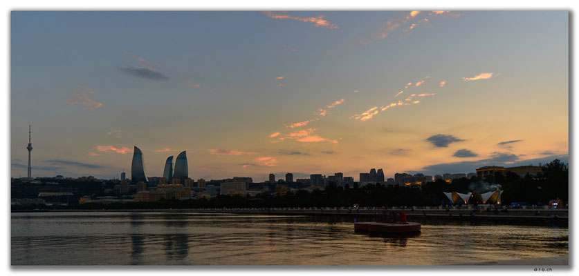 AZ070.Baku.Flame Towers