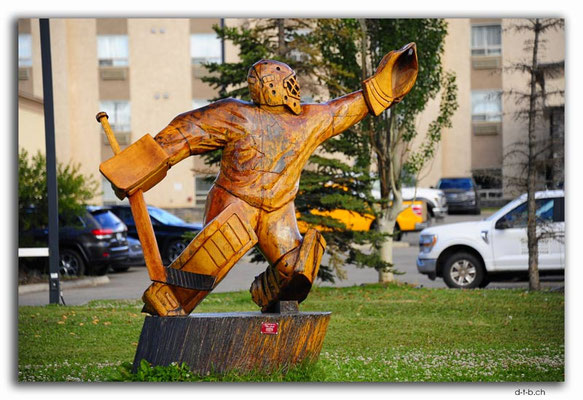 CA0561.Chetwynd.Wood Chainsaw carving jpg.jpg.jpg