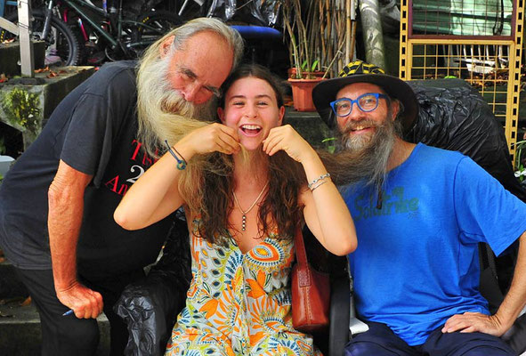 B145.Hong Kong. Lamma Island, Nick and David with a funny girl.
