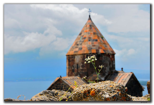 AM024.Sevanavank.Blume