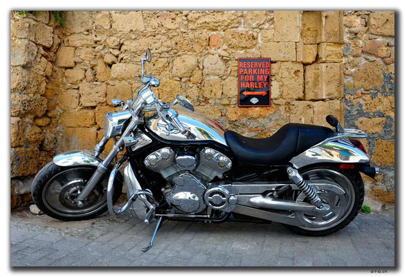 TR0510.Girne.Harley Davidson