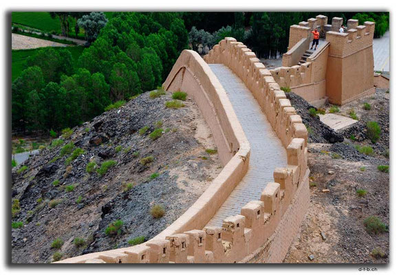 CN0126.Jiayuguan.Overhanging Great Wall