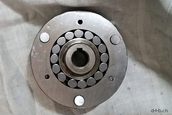 AU: Adelaide. dirty clutch cleaned and hoping it will work again
