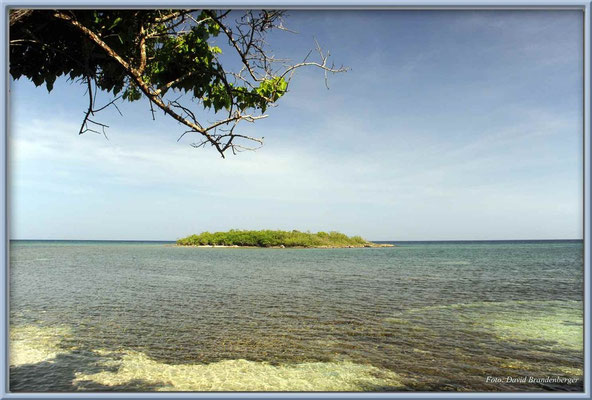 JM051.Halfmoon Beach