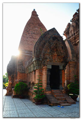 VN0270.Nha Trang.Thap Ba Pongar