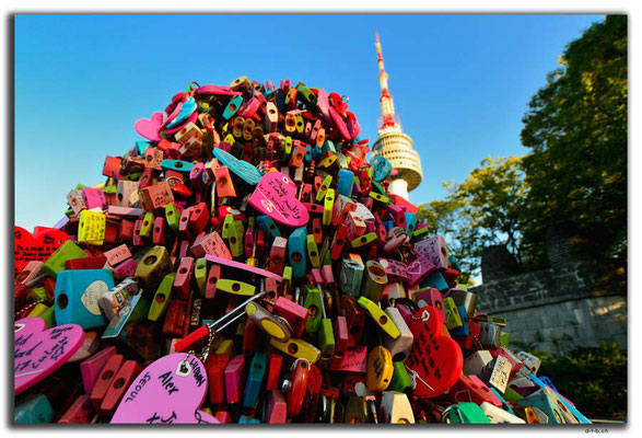 KR0103.Seoul.Seoultower