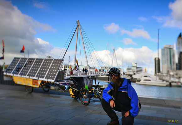 NZ: Solatrike in Auckland, Viaduct Basin