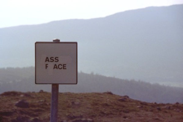 Schottland, Passing Place -> Ass face