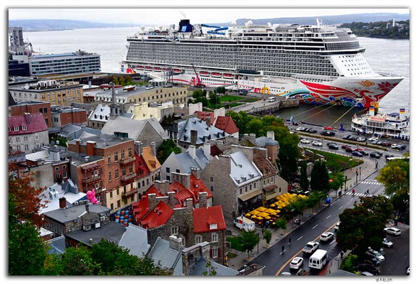 CA0964.Québec.Old Town and Cruise Ship