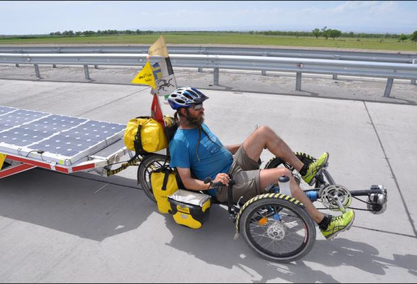 KZ: Solatrike auf Autobahn (Foto: Tobias)