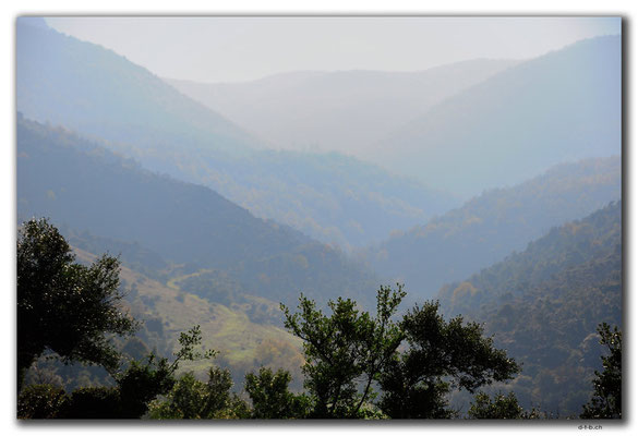 GR0117.Tal bei Vergina im Gegenlicht