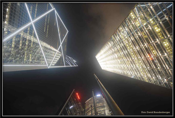 C2767 Hong Kong by night
