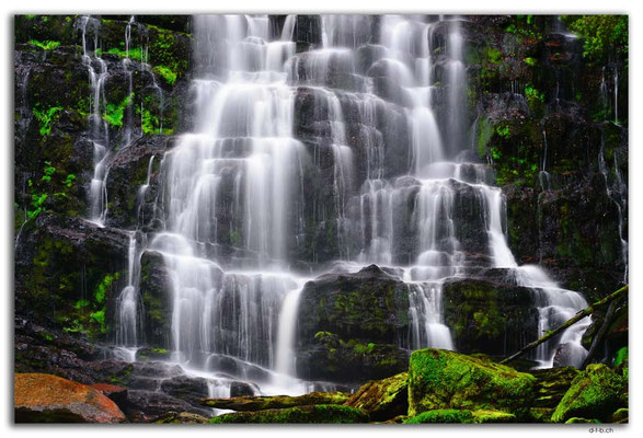 AU1422.Nelson Falls