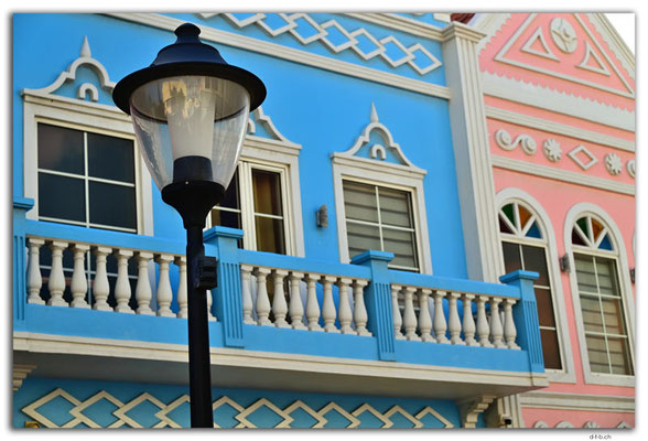 AW0067.Downtown Oranjestad