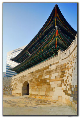 KR0083.Seoul.Sungnyemun Gate