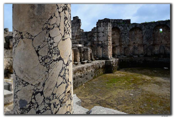 TR0367.Perge.Südbad