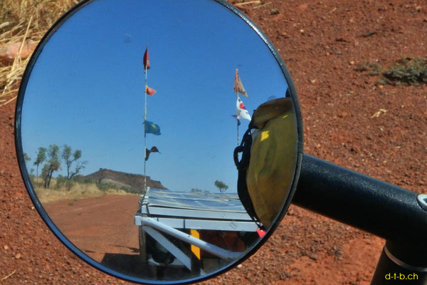 AU: Tafelberge im Rückspiegel vom Solatrike