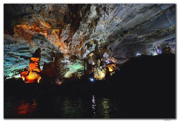VN0107.Phong Nha Cave
