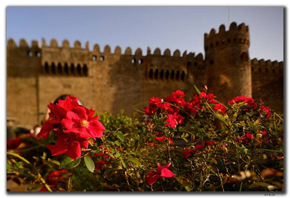 AZ037.Baku.Double gate