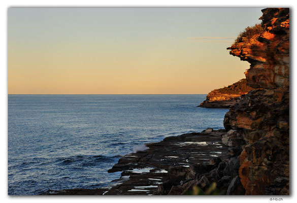 AU1544.Sydney.Shelly Headland Upper Lookout