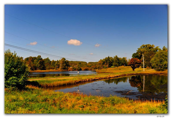 CA1271.Bras D'or Pond
