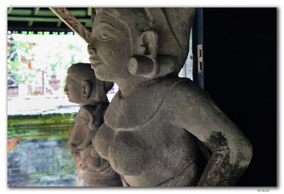 ID0009.Denpasar.Bali Museum.Stonecarving