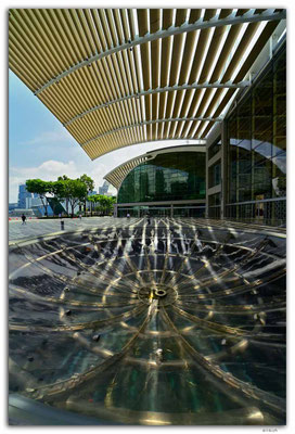 SIN0020.Fountain at Marina Bay Sands