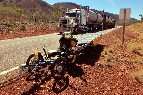 AU: Solatrike und Road train