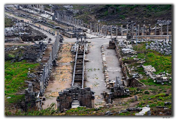 TR0376.Perge.Säulenstrasse
