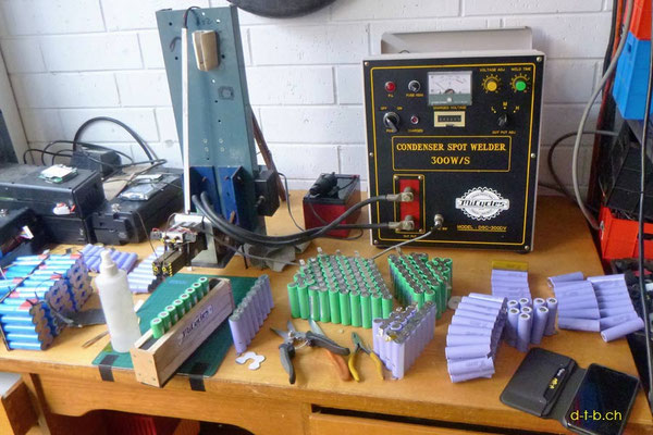 AU: Adelaide. New Battery is getting welded again.