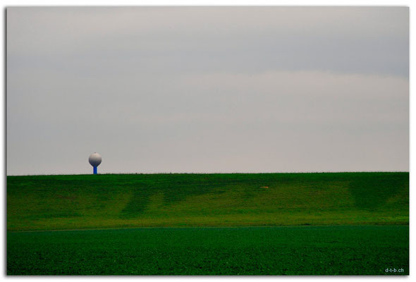 CZ046.Gigantischer Golfball
