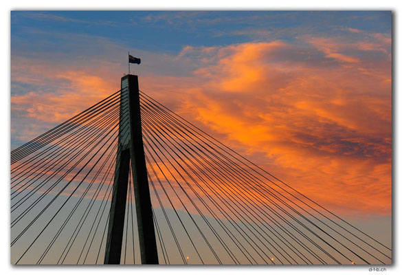 AU1708.Sydney.Glebe Point.ANZAC Bridge