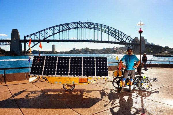 AU: Solatrike in Sydney bei der Harbour Bridge