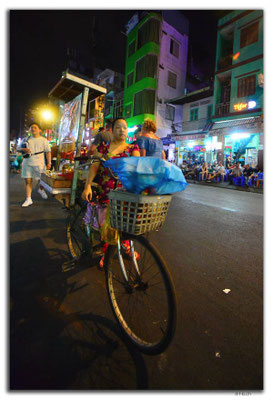 VN0418.HCMC.Fahrender Stand