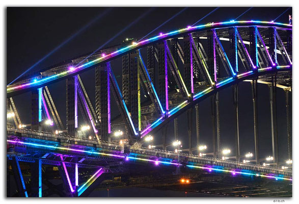 AU1573.Sydney.Vivid.Harbour Bridge
