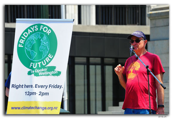 NZ0457.Wellington.Dave Lowe at Fridays for future