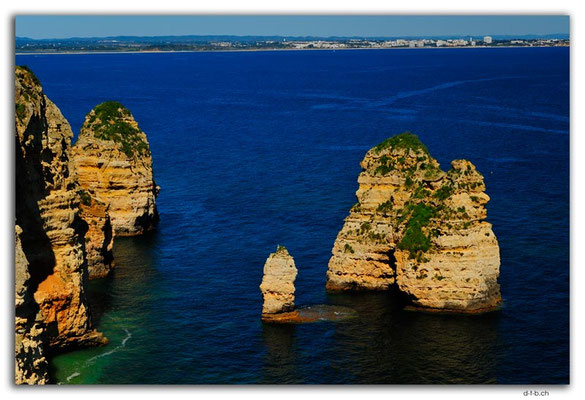 PT0007.Lagos.Cliffs