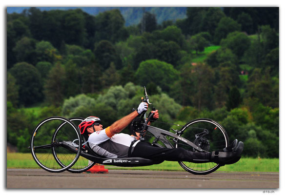 CH1054.Pararace.Interlaken.Yves Tendon