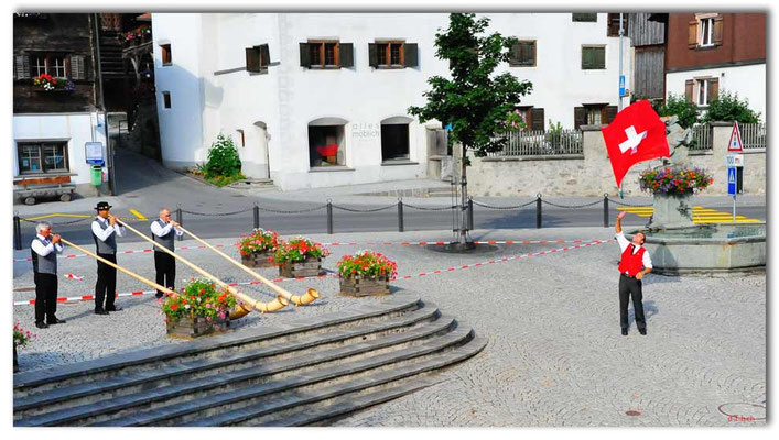 A0771.Alphorners und Fahnenschwinger.Klosters.CH